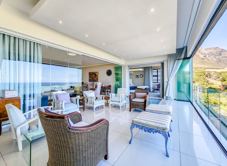 11 Bedroom Property for Sale in Camps Bay Western Cape